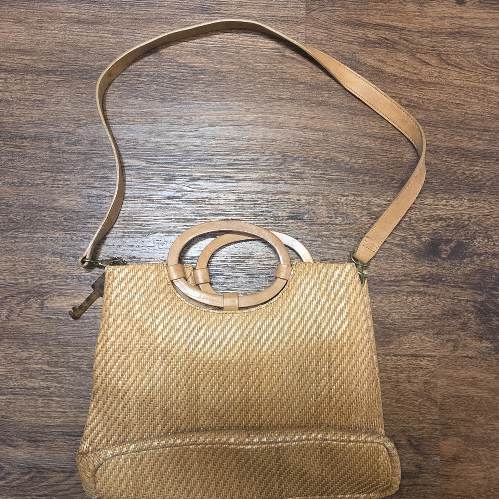 Fossil Tan Woven Shoulder Bag Purse. - Picture 2 of 6